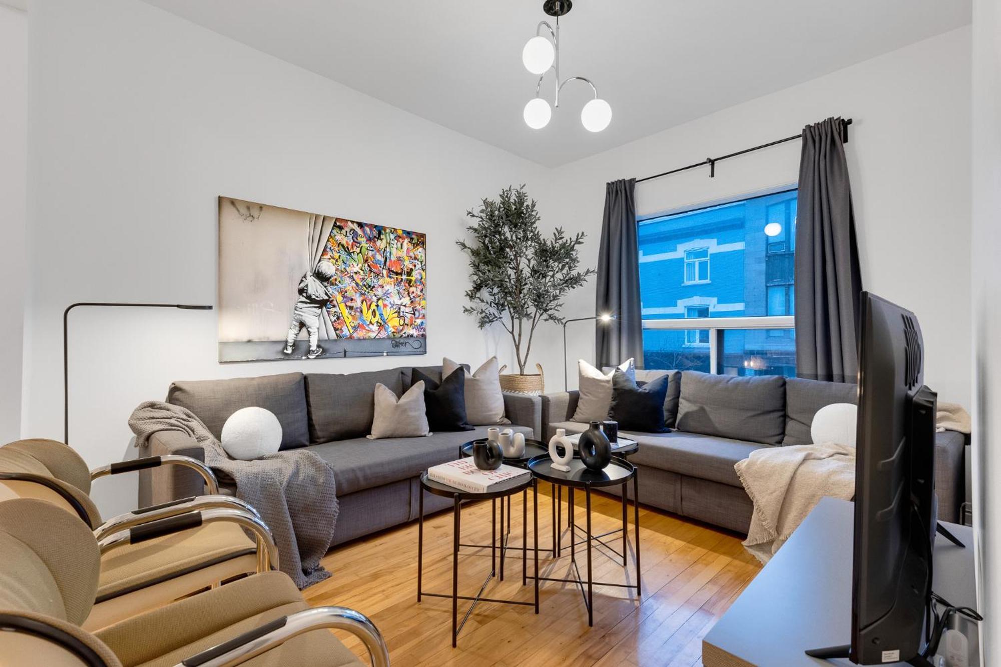 Liv Mtl Avenue Aparthotel มอนทรีอัล ภายนอก รูปภาพ