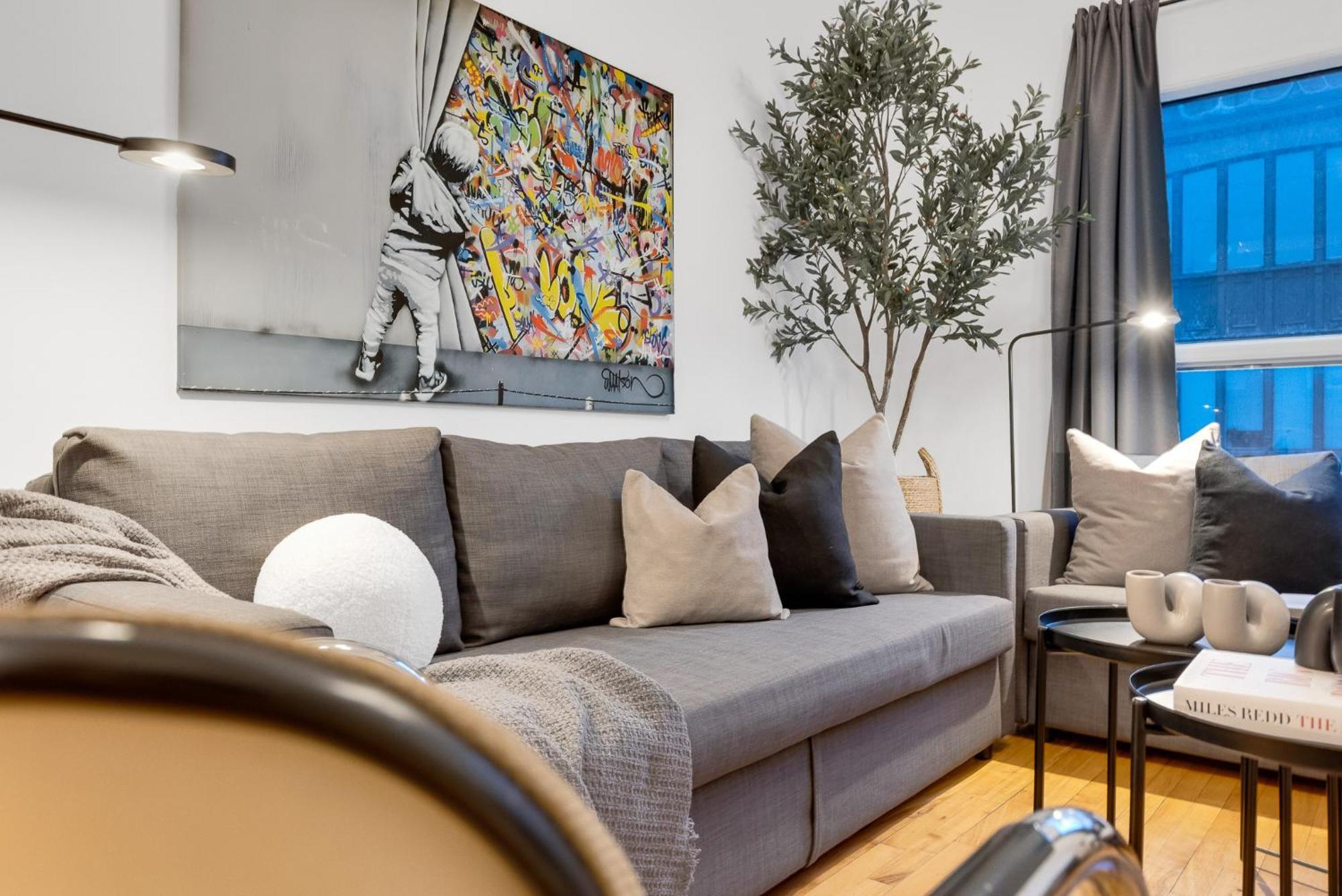 Liv Mtl Avenue Aparthotel มอนทรีอัล ภายนอก รูปภาพ