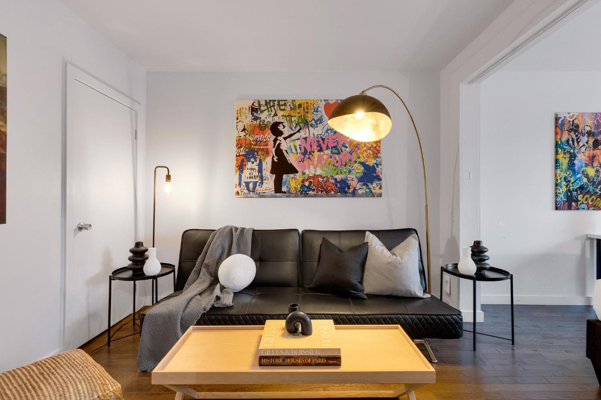 Liv Mtl Avenue Aparthotel มอนทรีอัล ภายนอก รูปภาพ