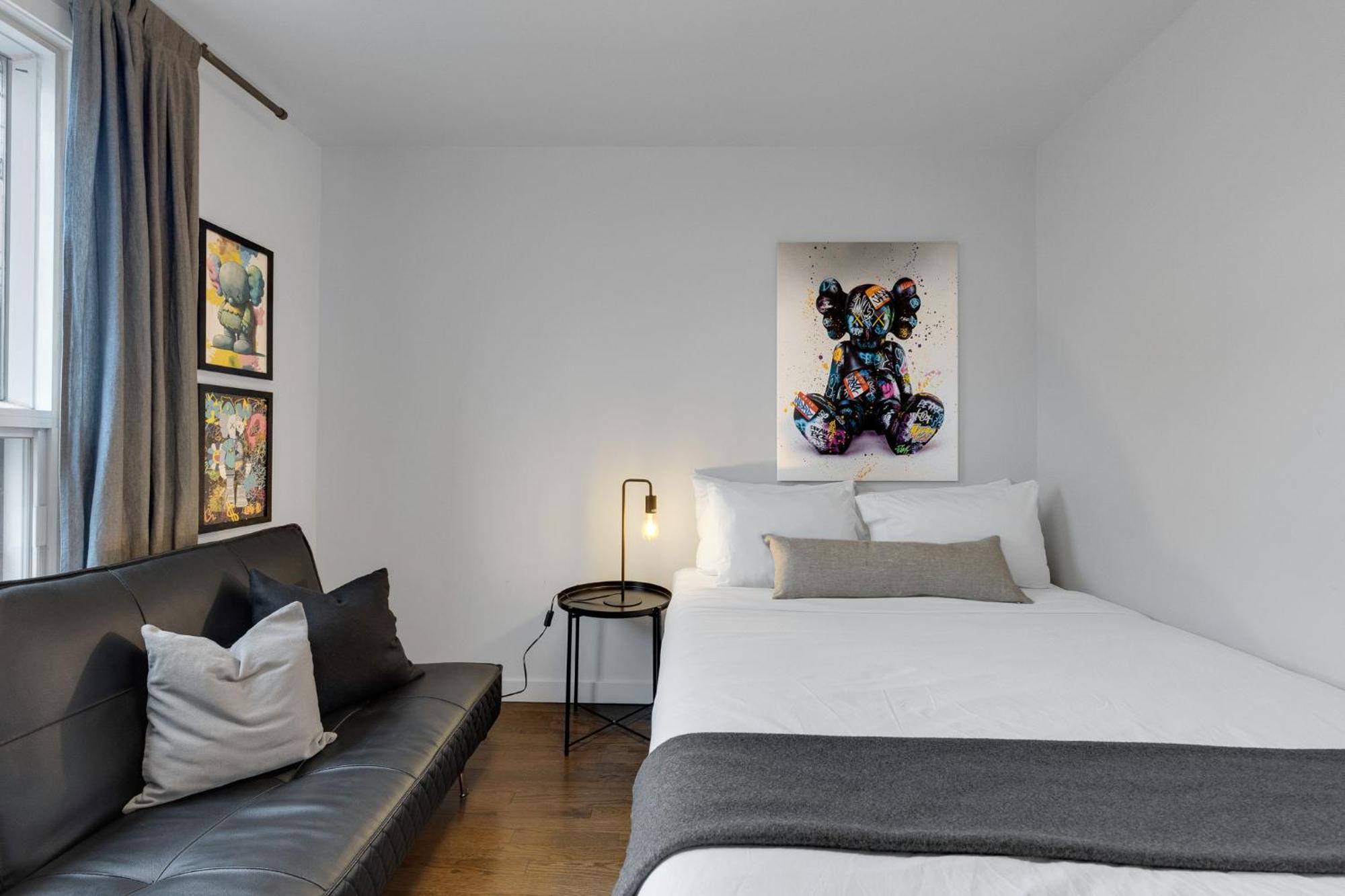 Liv Mtl Avenue Aparthotel มอนทรีอัล ภายนอก รูปภาพ