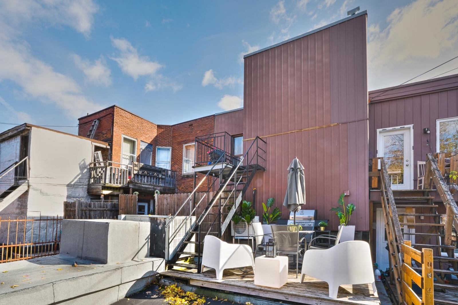 Liv Mtl Avenue Aparthotel มอนทรีอัล ภายนอก รูปภาพ
