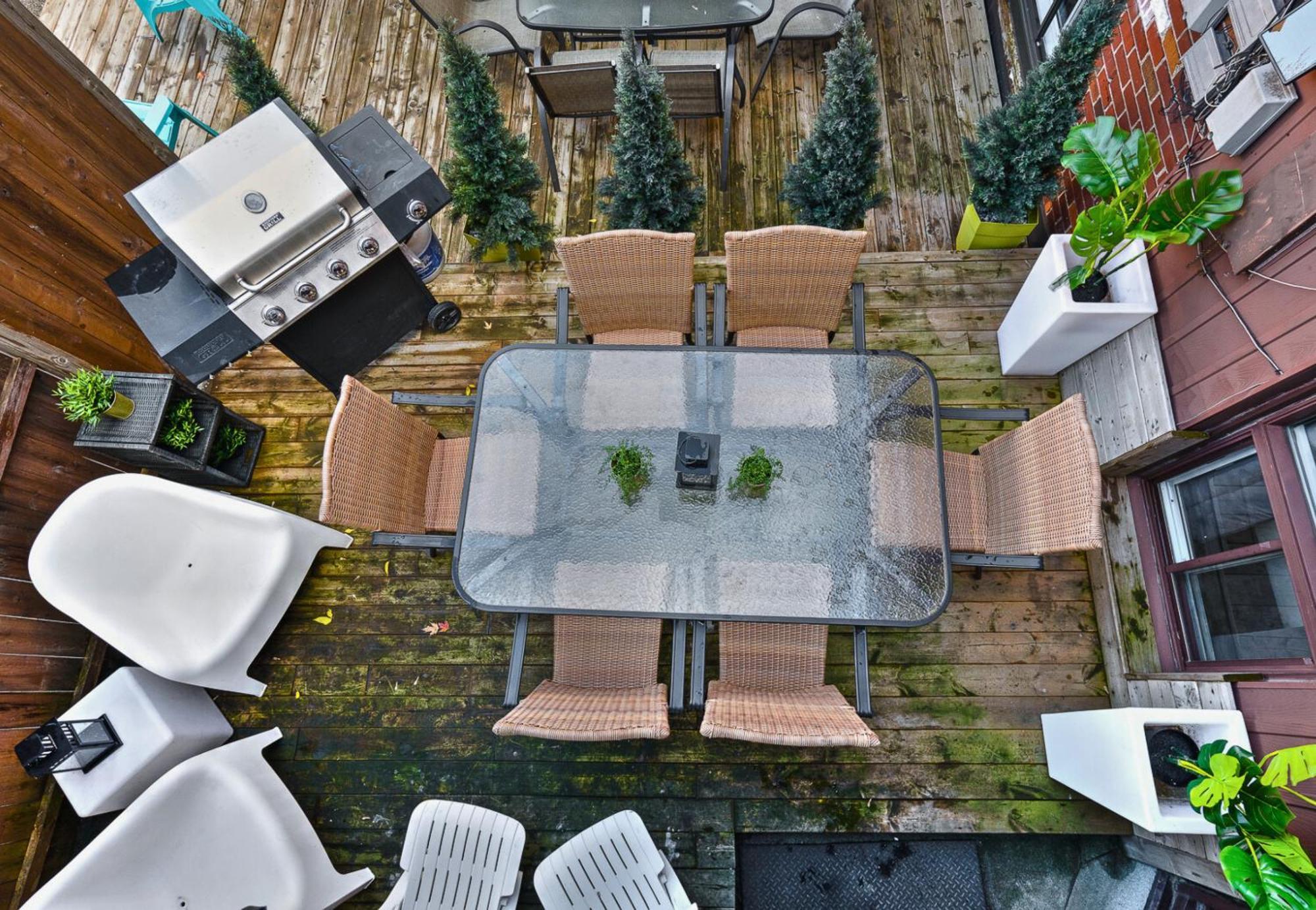 Liv Mtl Avenue Aparthotel มอนทรีอัล ภายนอก รูปภาพ